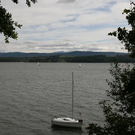 Zielony Domek Zarzecze 別荘 ザジェチェ